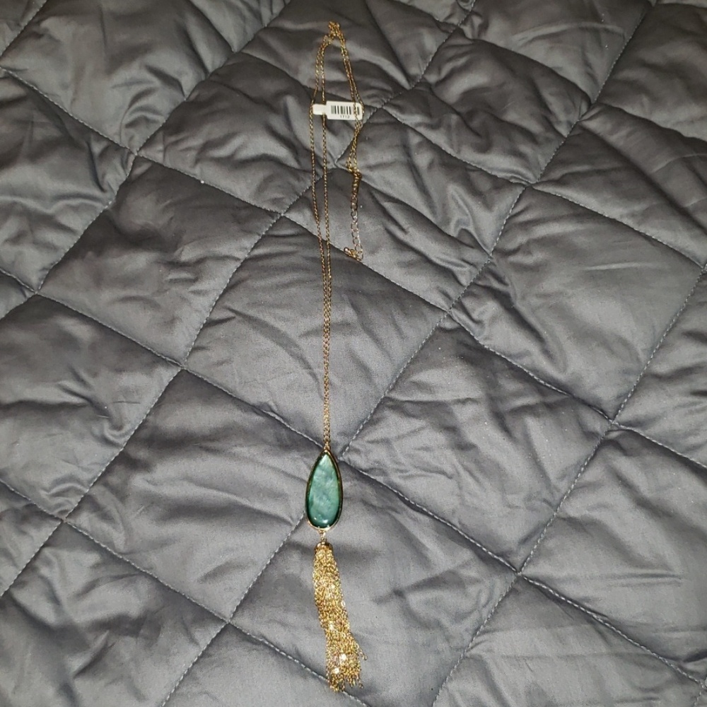 NWT Necklace
